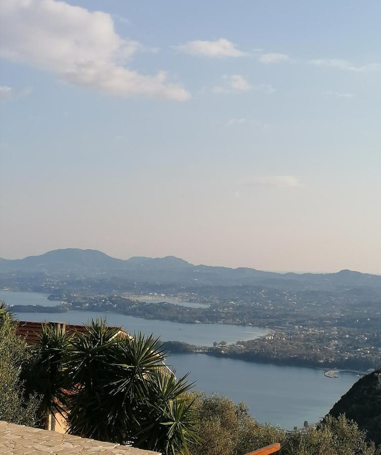 Country house Lorantina Sea View Holiday House In Corfu - Near Barbati Beach