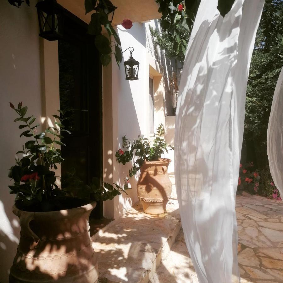 Country house Lorantina Sea View Holiday House In Corfu - Near Barbati Beach