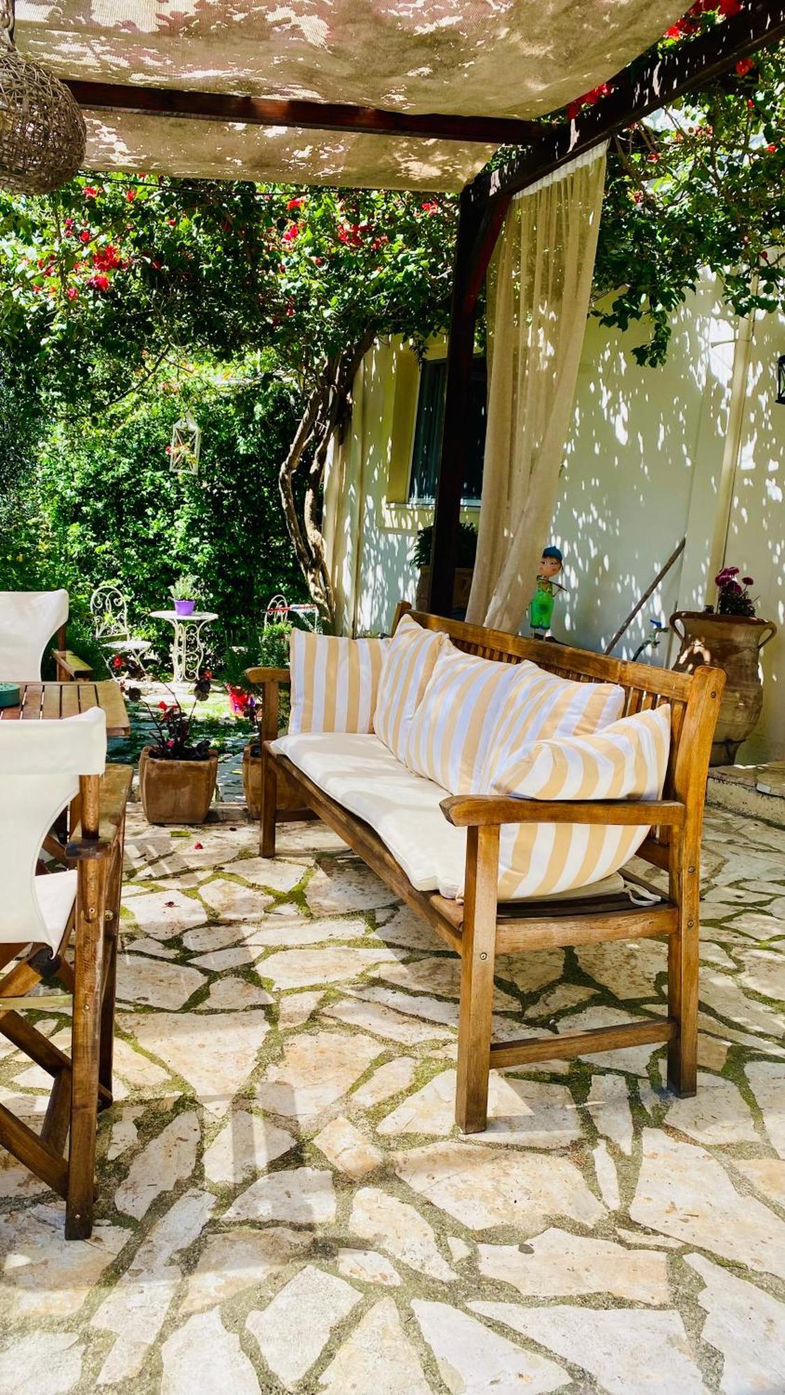 Country house Lorantina Sea View Holiday House In Corfu - Near Barbati Beach *